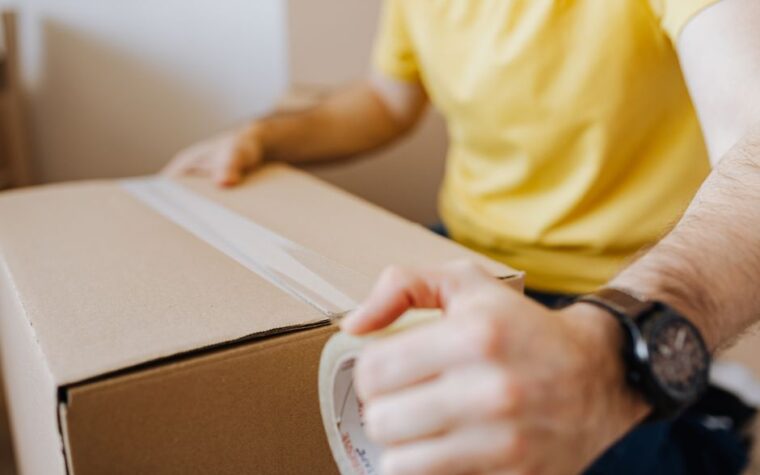 Embalagem premium barata: Fornecedores de caixas e etiquetas no Shopee Brasil para empreendedores.