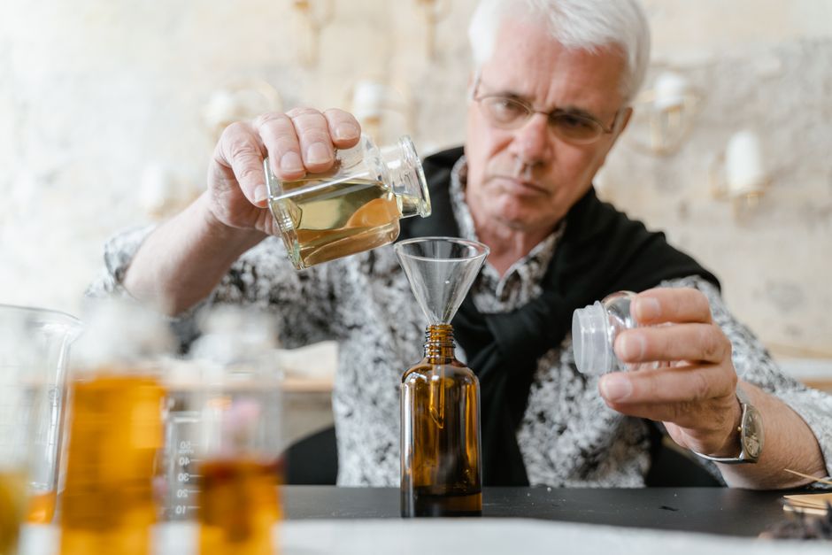 Identidade olfativa: Como misturar essências brasileiras para criar um aroma exclusivo e inimitável